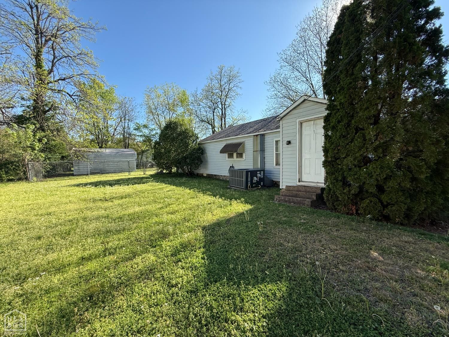 Property Photo:  813 Eaton St Street  AR 72422 