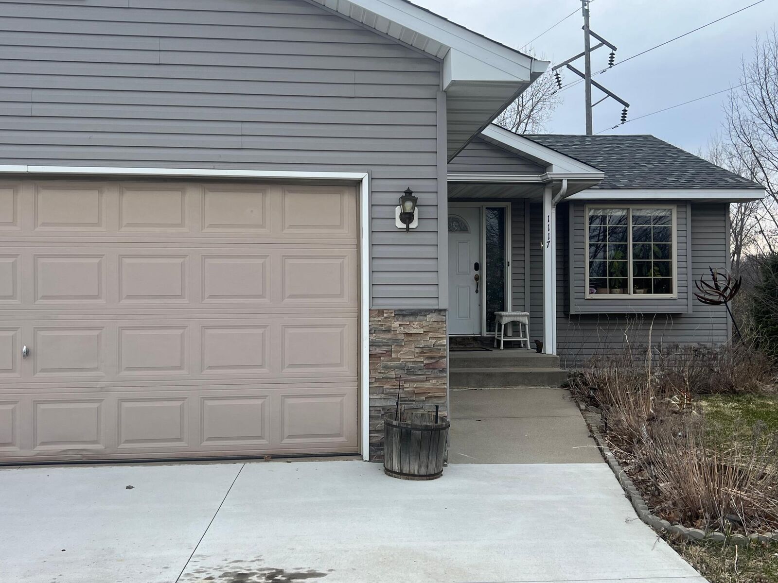 Property Photo:  1117 Juniper Lane  MN 55313 