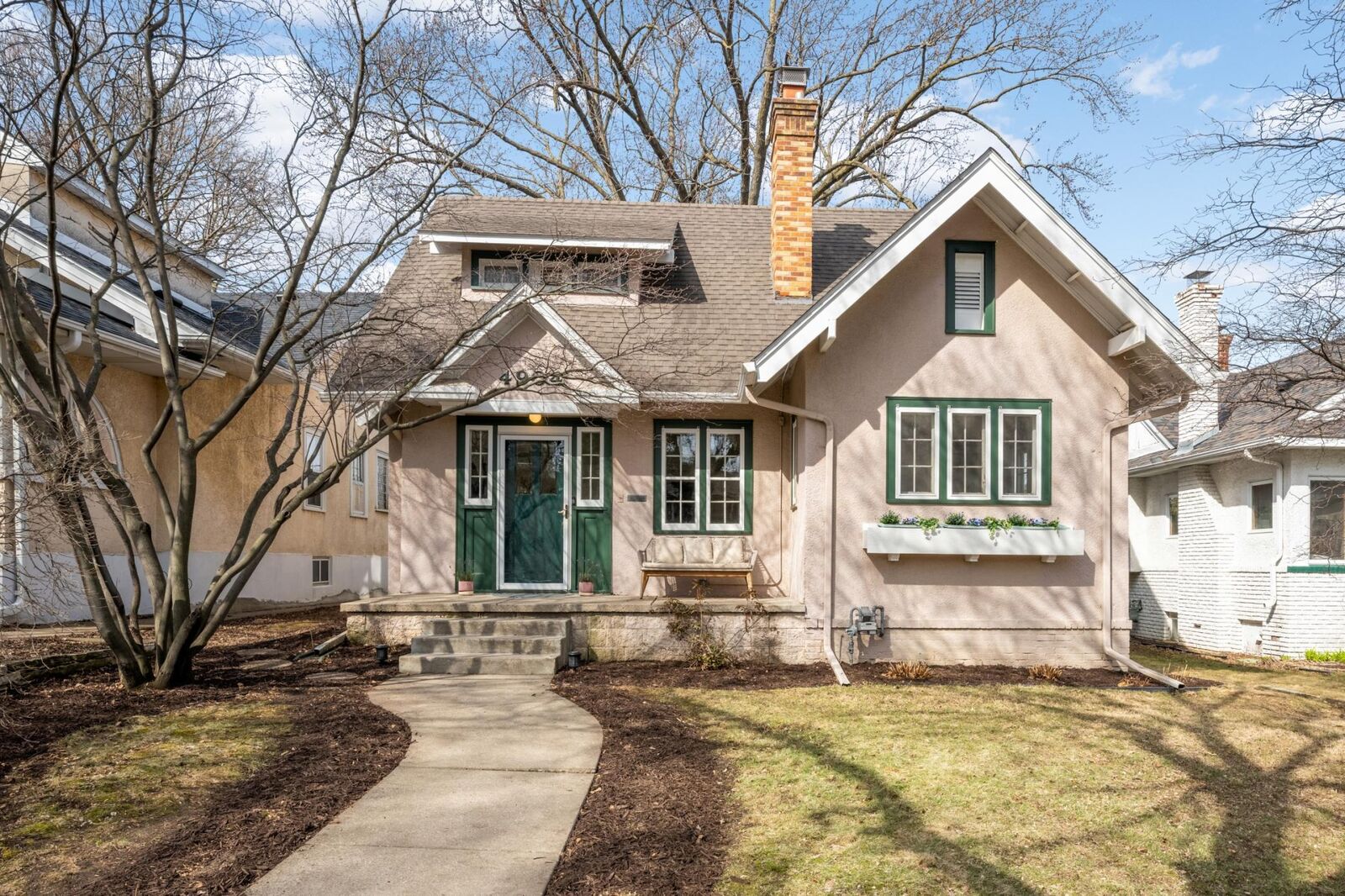 Property Photo:  4904 Upton Avenue S  MN 55410 