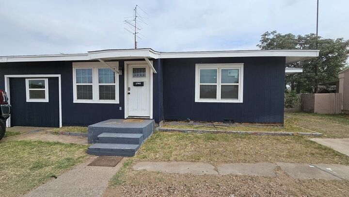 Property Photo: 1702 Dixie Blvd TX 79761