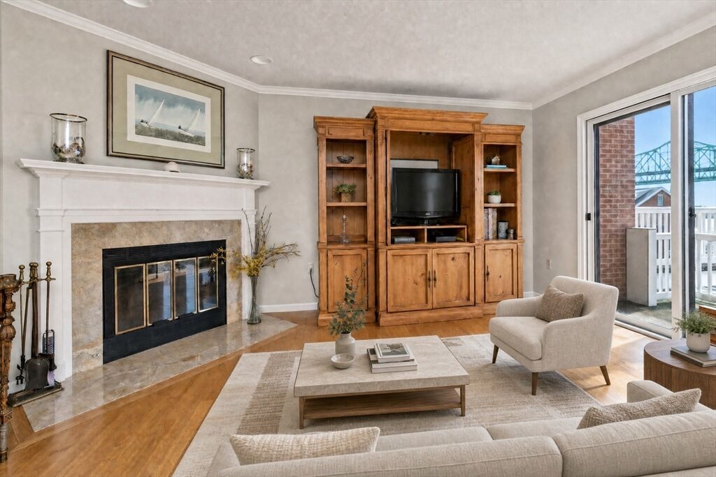 Property Photo:  18 Breakwater Drive 18  MA 02150 