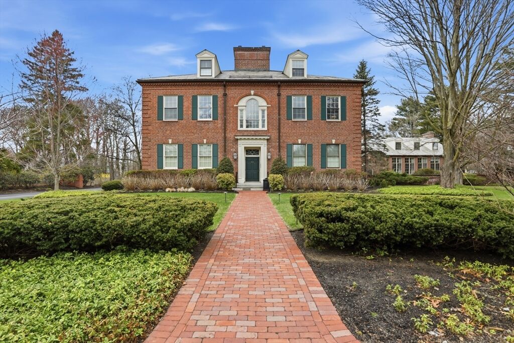 Property Photo:  83 Church Street 15  MA 01890 