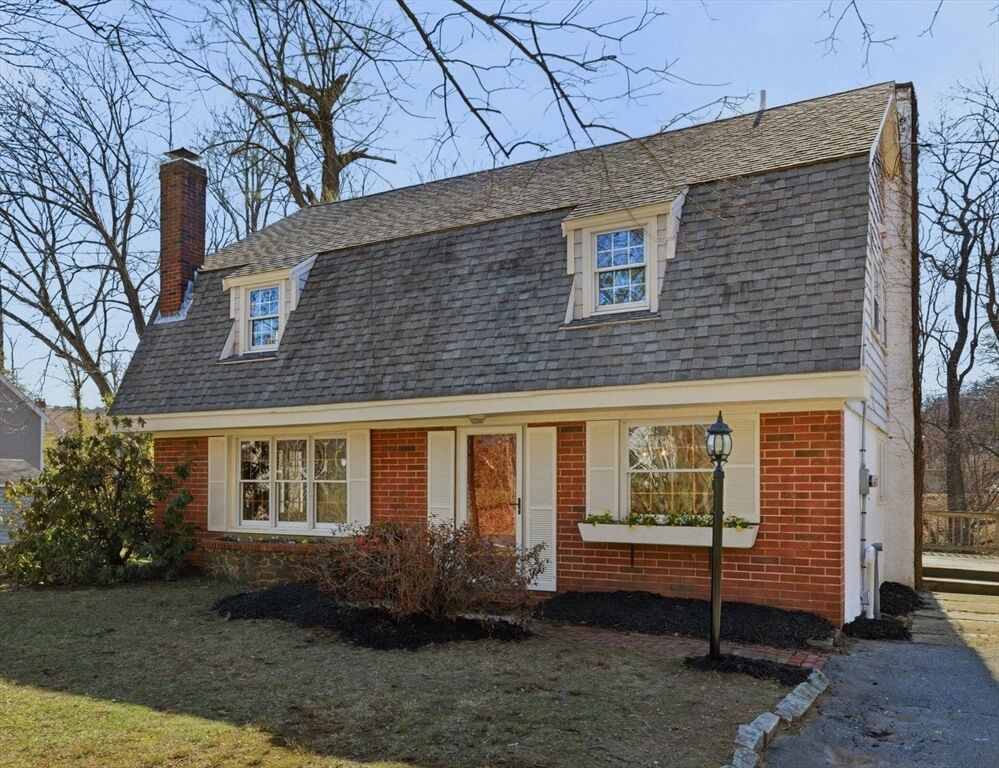 Property Photo:  2 North Street  MA 01860 