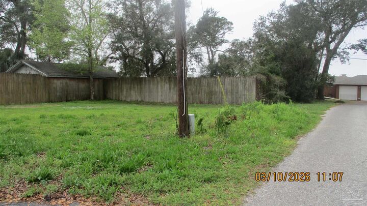 Property Photo:  429 S Navy Blvd  FL 32507 