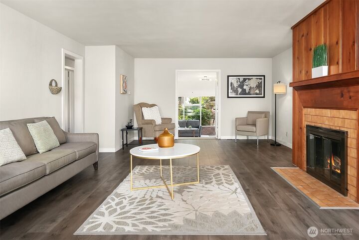 Property Photo: 321 6th Avenue S WA 98033