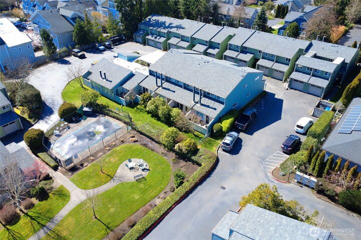 Property Photo:  213  Shepard Way NW  WA 98110 