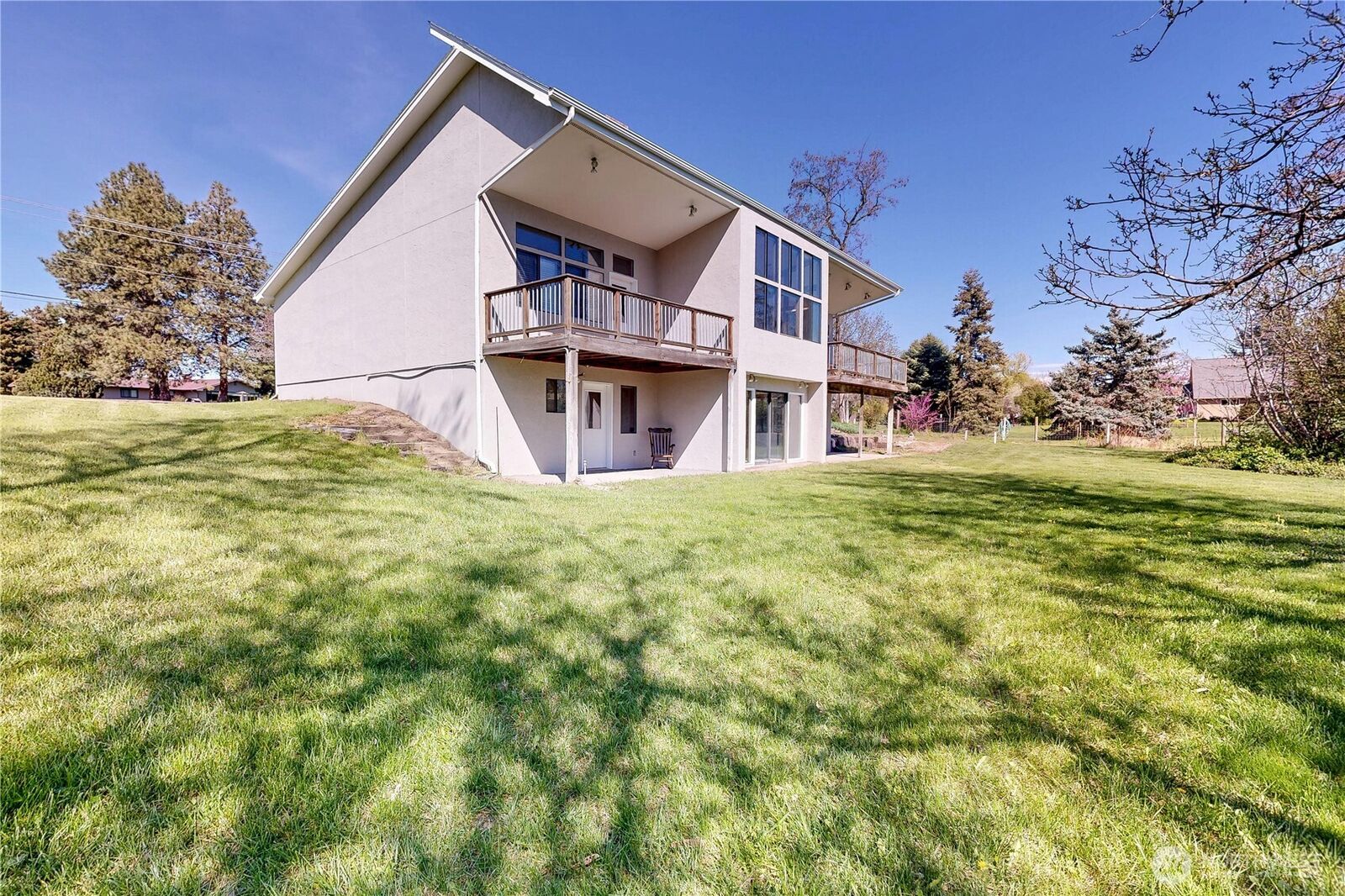 Property Photo:  457  Prospect Avenue  WA 99362 