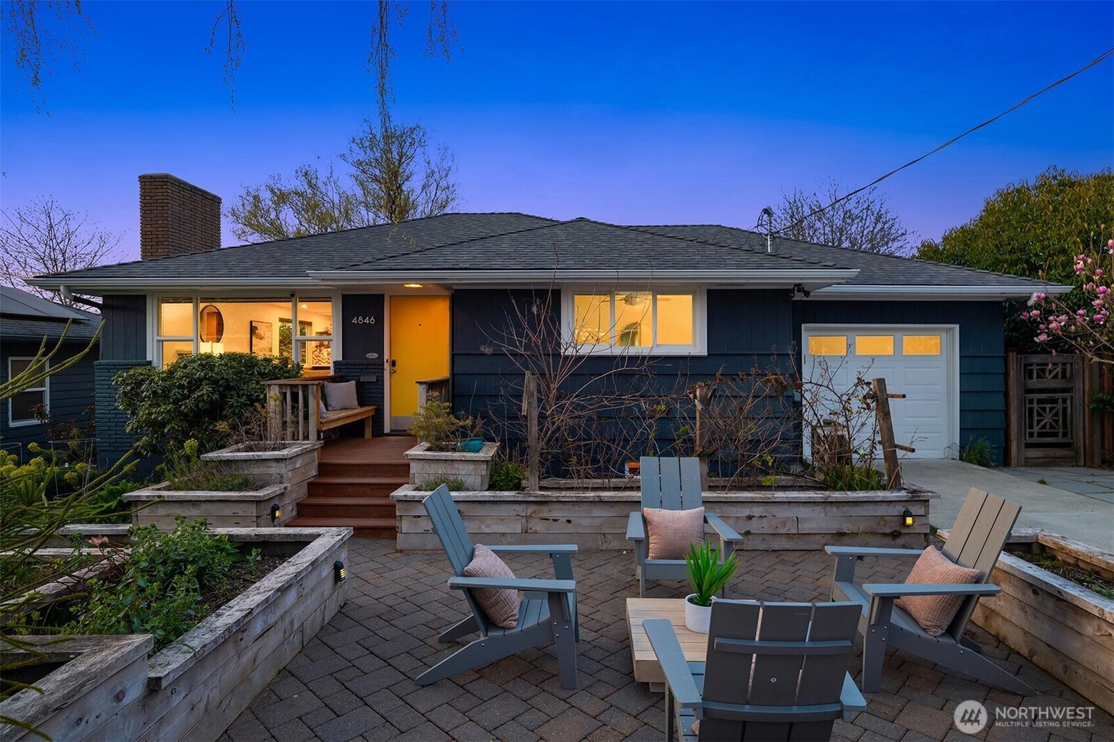 Property Photo:  4846 S Juneau Street  WA 98118 