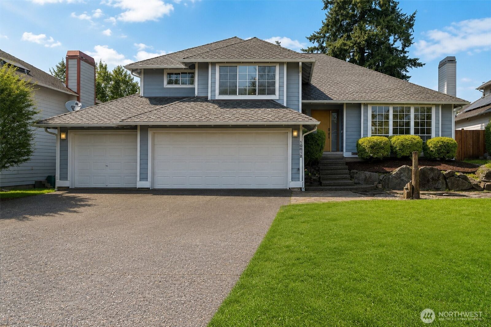 Property Photo:  10012 SE 247th Place  WA 98030 