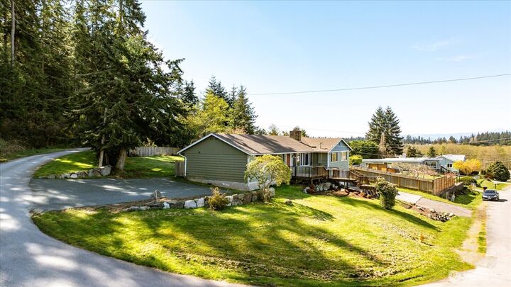 Property Photo: 5443 Pleasant View Lane WA 98249