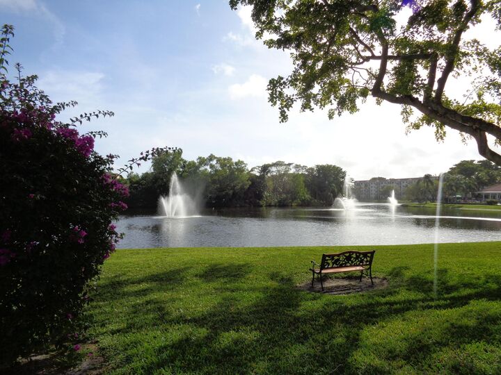 Property Photo: 950 Lavers Circle F404 FL 33444