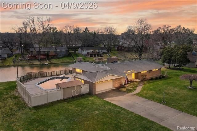 Property Photo:  3955 Cambrook Lane  MI 48329 