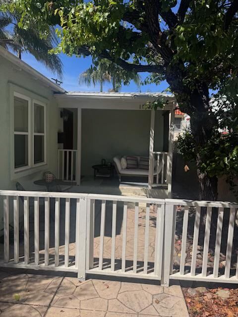 Property Photo: 1610 Upas Street 14 CA 92103