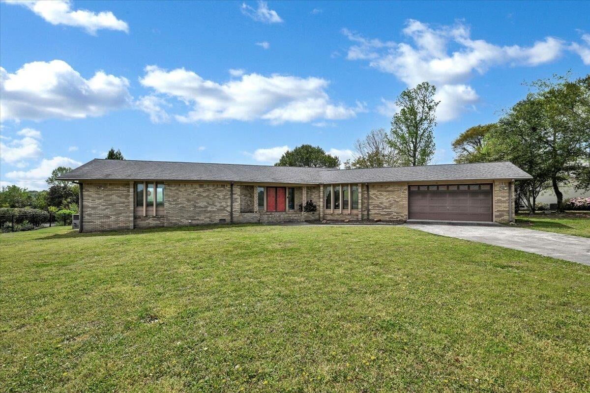 Property Photo:  1761 Morning Dr NE  AL 35055 - CULLMAN 