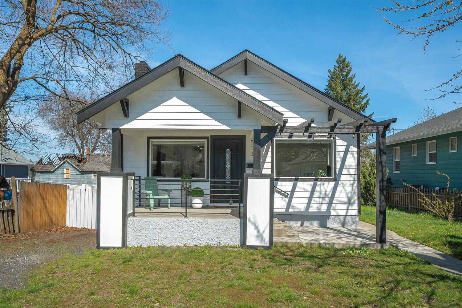 Property Photo:  513 E 8th Ave  WA 99202 