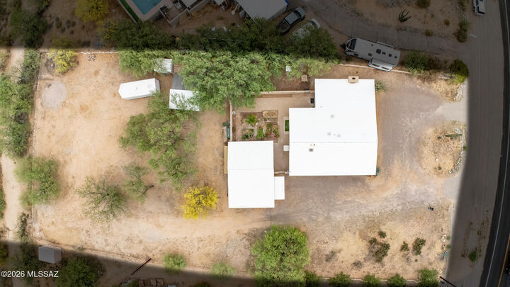 Property Photo: 502 W Hardy Road AZ 85704