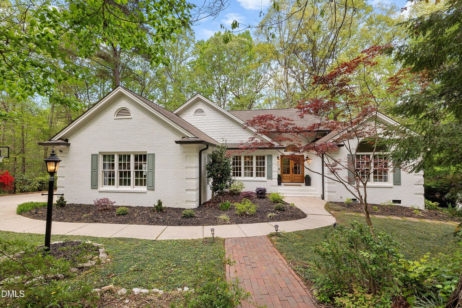 Property Photo: 3000 Bentwillow Drive NC 27526