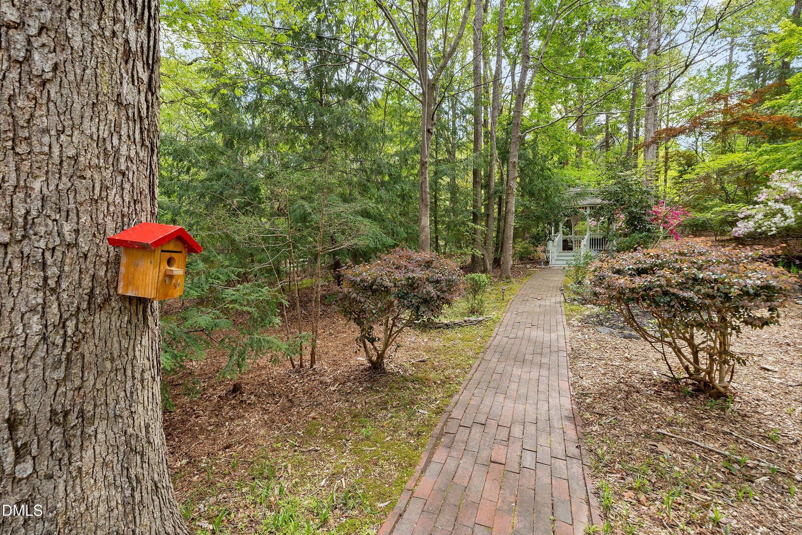 Property Photo:  3000 Bentwillow Drive  NC 27526 