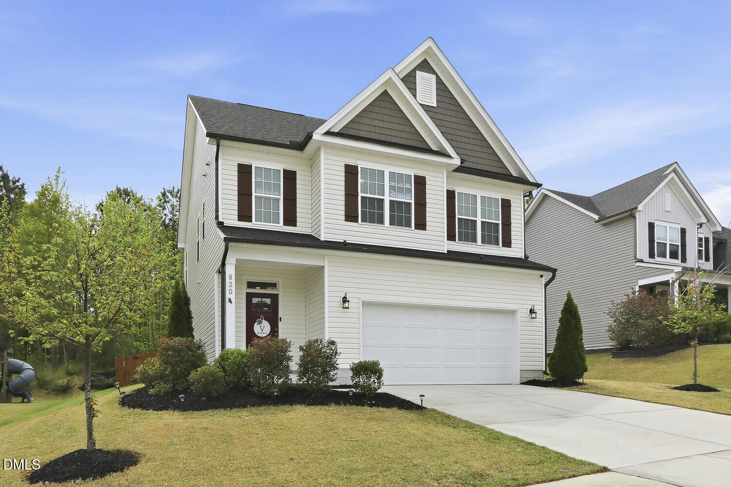 Property Photo:  820 Logan Meadow Court  NC 27526 