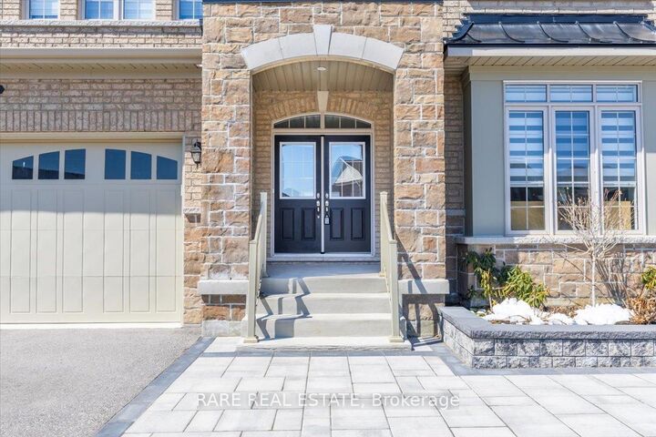 Property Photo: 17 Sanford Circle ON L9X 2A8