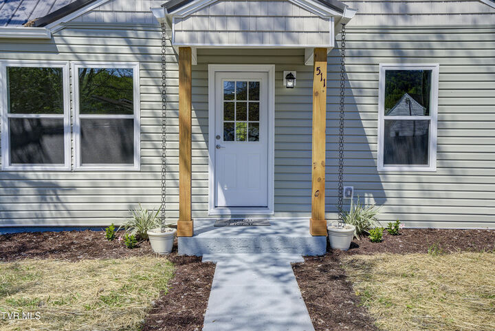 Property Photo:  511 Coffee Street  TN 37650 