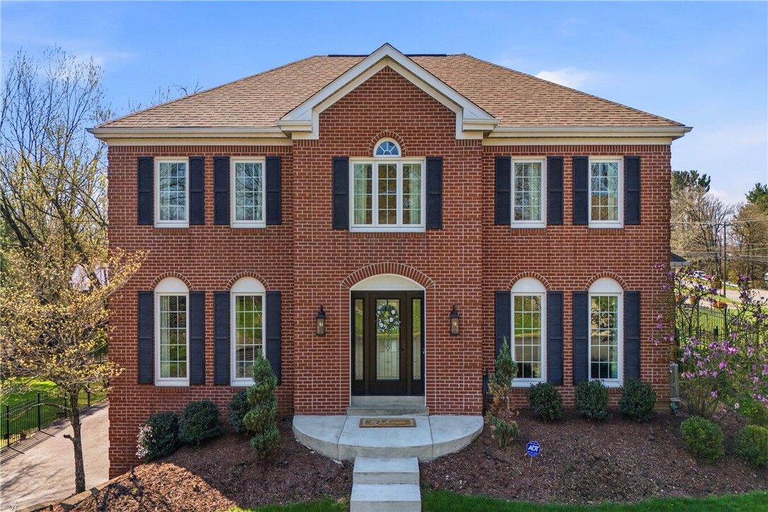 Property Photo:  104 Trotwood Ct  PA 15146 