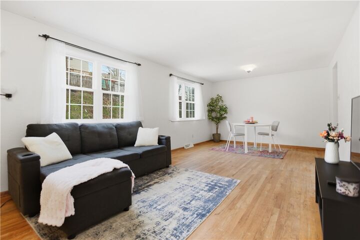 Property Photo: 1704 Creedmoor Avenue PA 15226