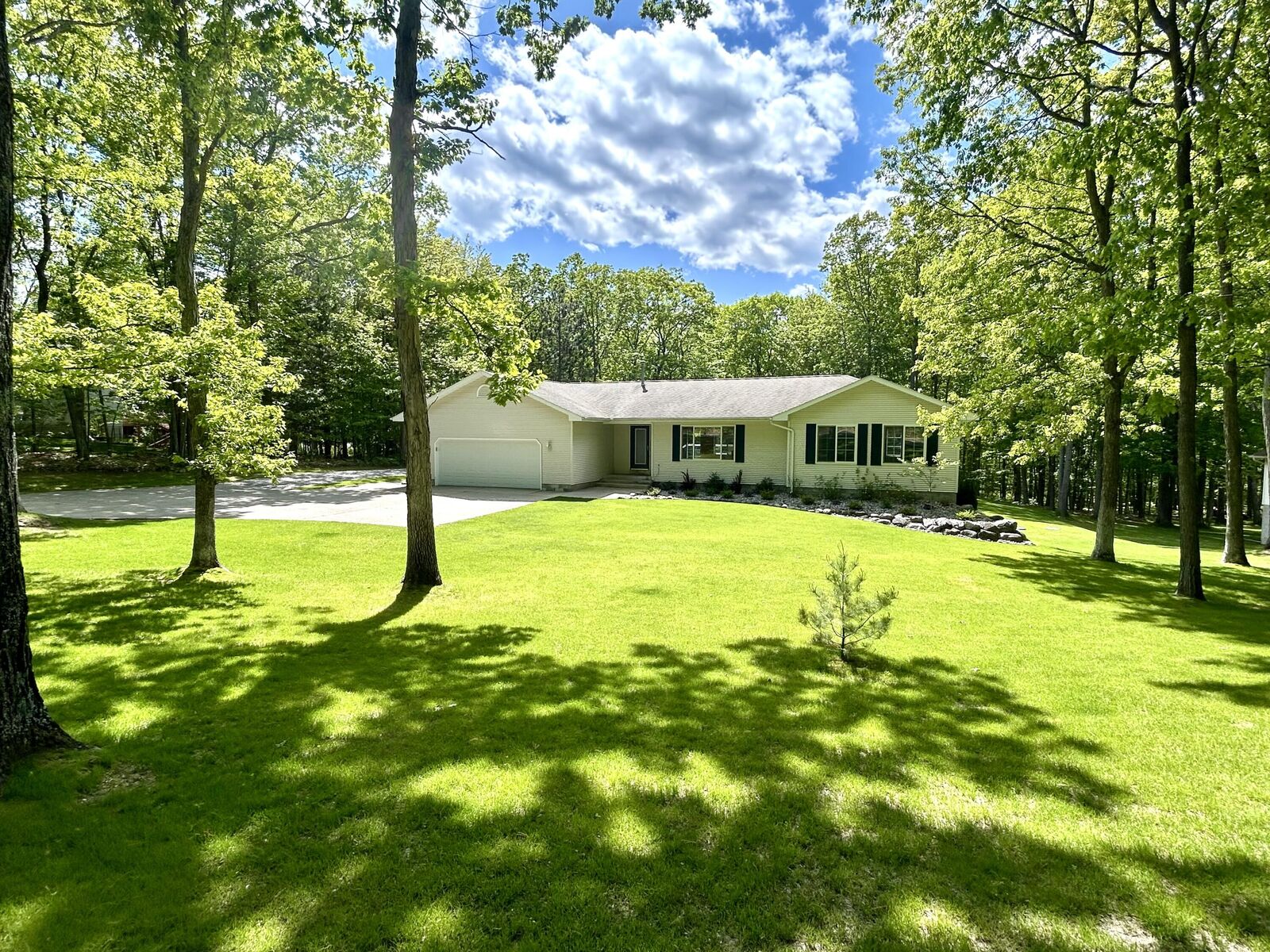 Property Photo: 10603 Tall Oaks Court MI 48653