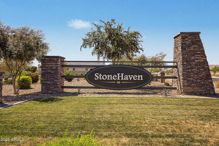 Property Photo:  5656 N 87th Drive  AZ 85305 