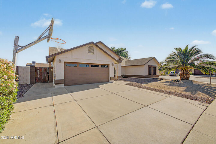 Property Photo:  4303 E Janice Way  AZ 85032 