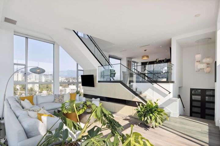 Property Photo: 120 W 2nd Street 2901 BC V7M 1C3