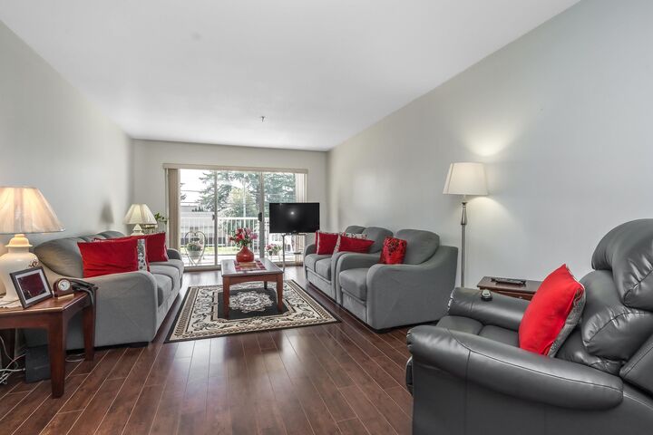 Property Photo: 33535 King Road 215 BC V2S 6Z5