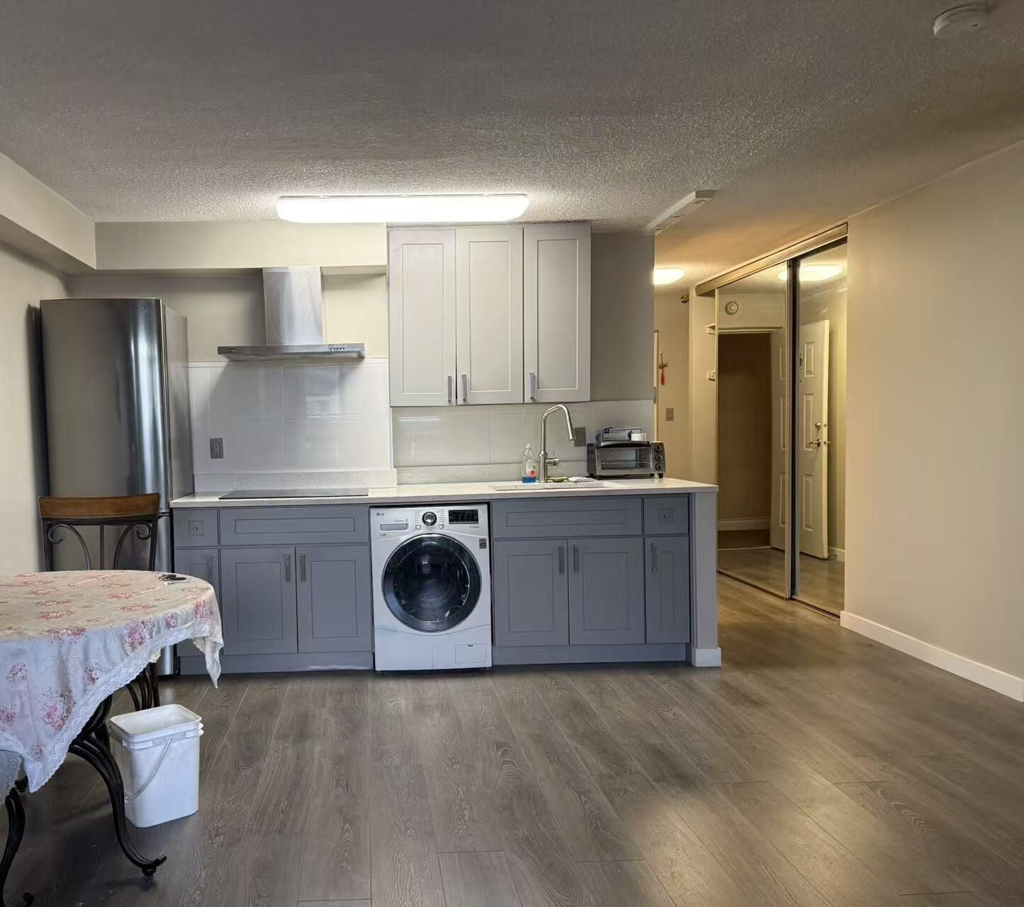 Property Photo:  6611 Minoru Blvd 10th Floor  BC V6Y 1Y9 
