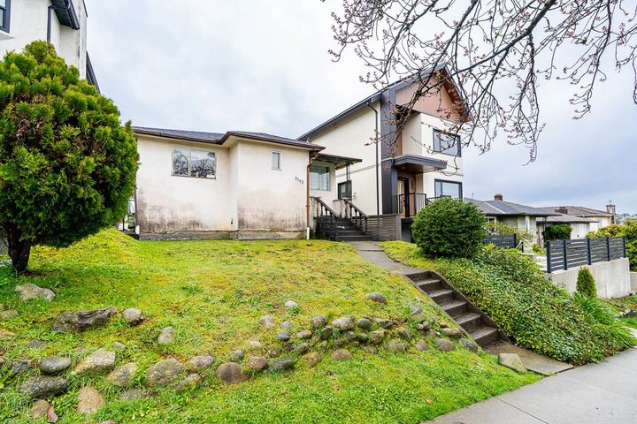 3163 Rupert Street — photo 1