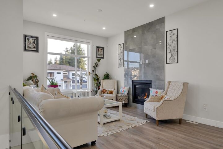 Property Photo:  32755 Carter Avenue  BC V4S 0E6 