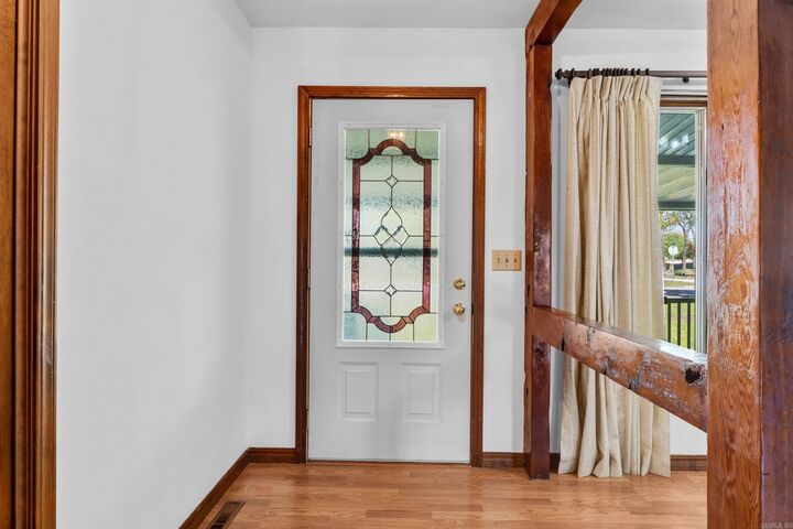 Property Photo:  1212 E 1st Street  AR 72653 