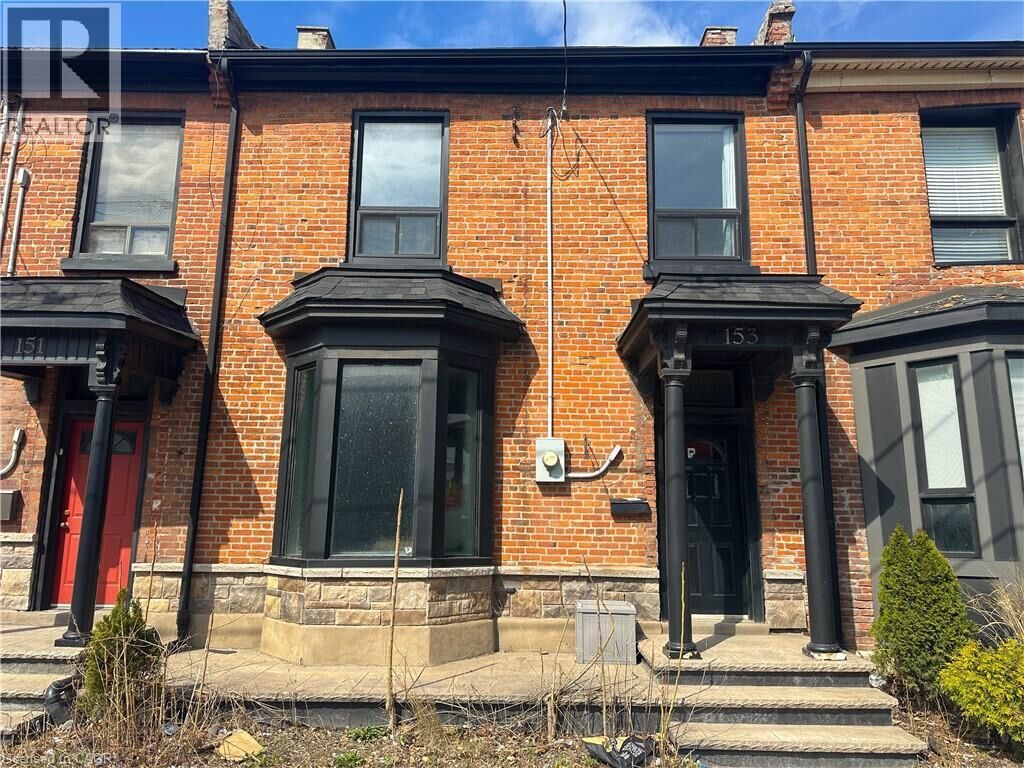 Property Photo:  153 Wellington Street North  ON L8R 1N4 