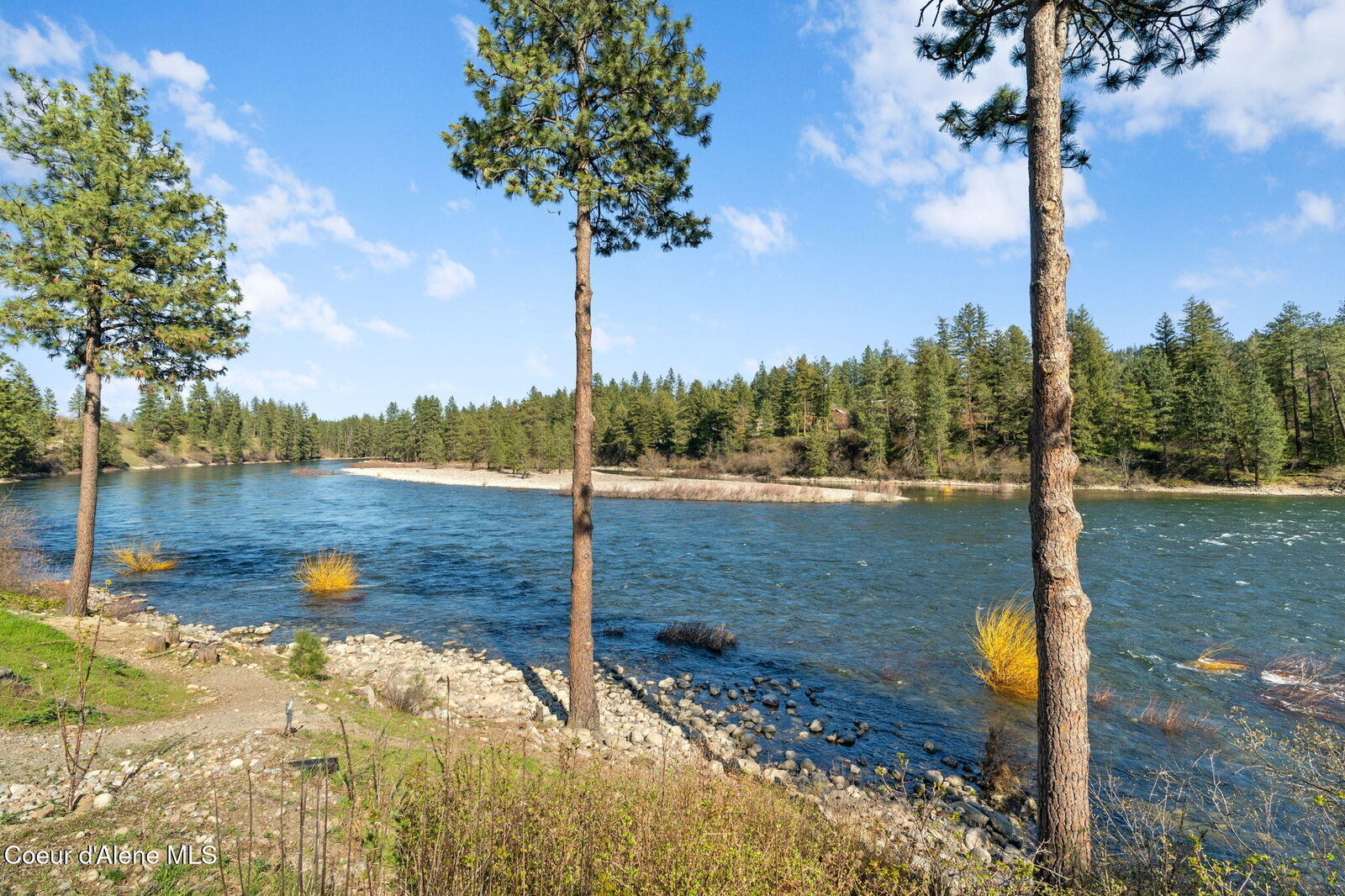 Property Photo:  695 S Majestic View Dr  ID 83854 
