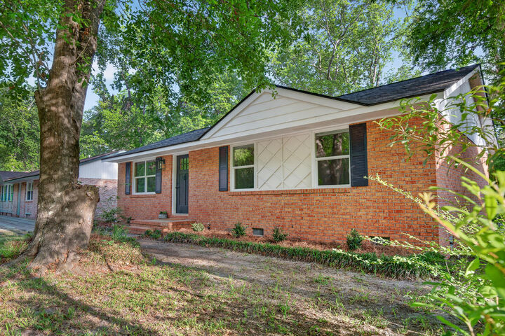 Property Photo:  217 Tupperway Drive  SC 29483 