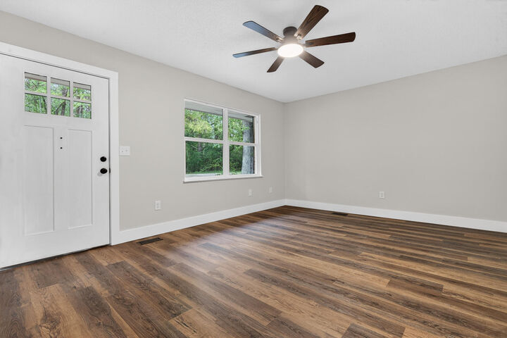 Property Photo:  217 Tupperway Drive  SC 29483 