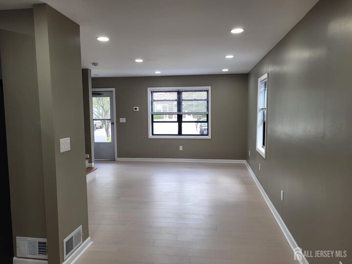 Property Photo:  174 Rutgers Street  NJ 08901 