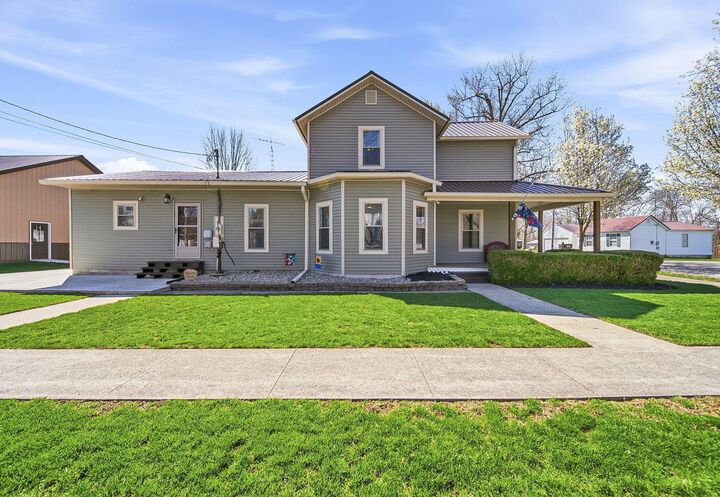 Property Photo: 186 N Front Street OH 43332