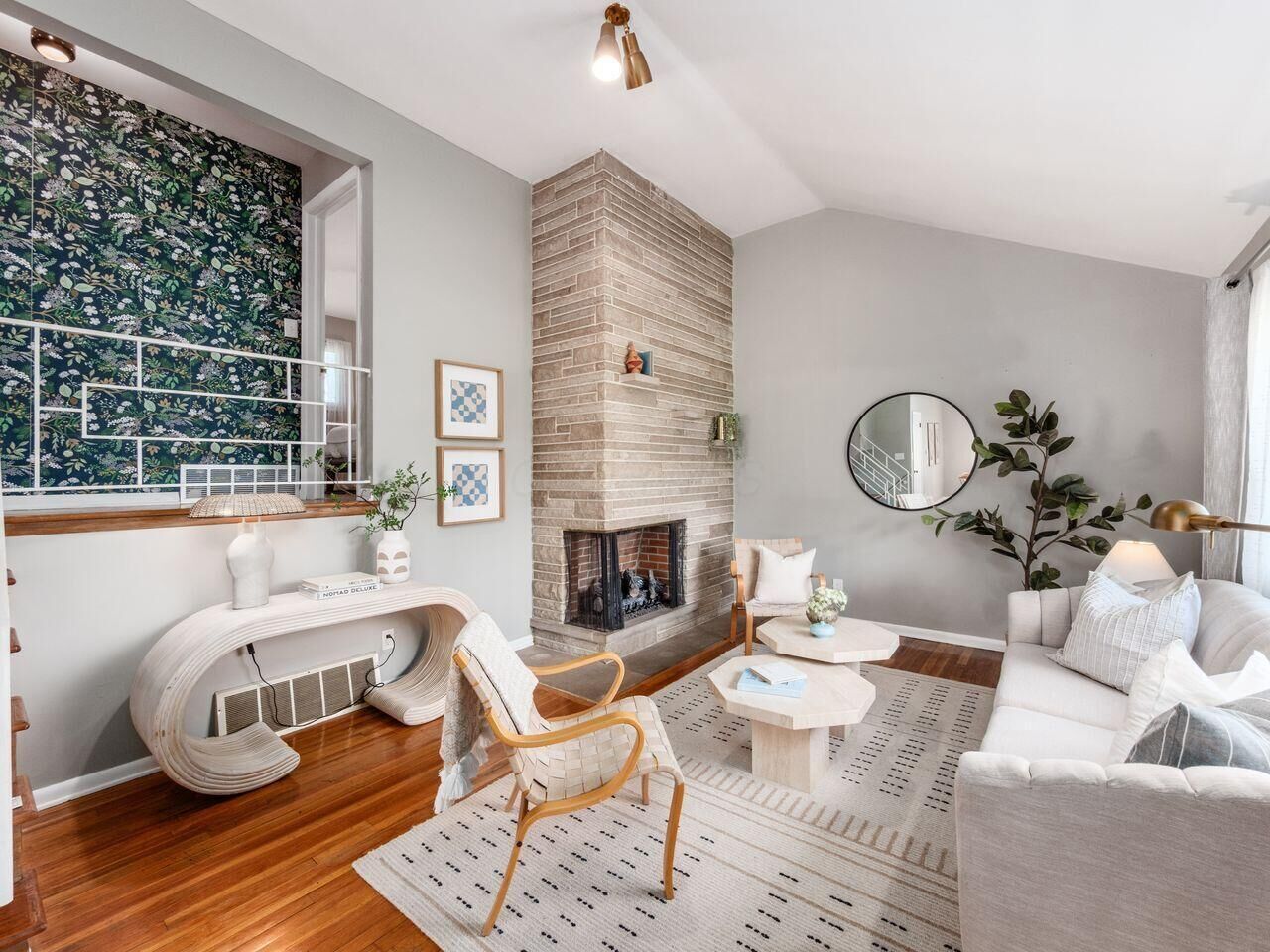 Property Photo:  3460 Darbyshire Drive  OH 43026 