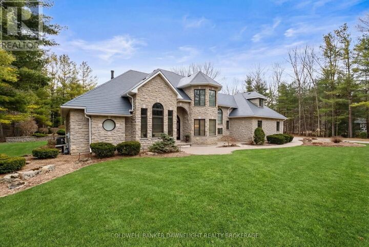 Property Photo:  9923 Parkview Crescent  ON N0M 1T0 