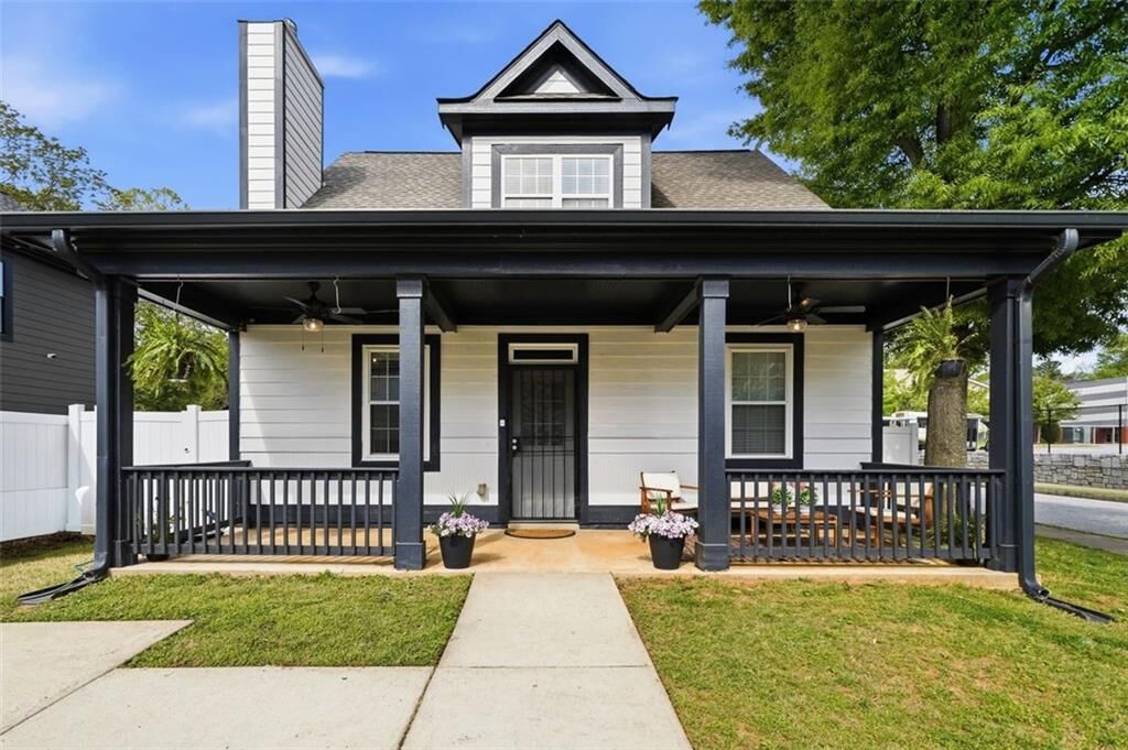 Property Photo:  520 Mary Street SW  GA 30310 