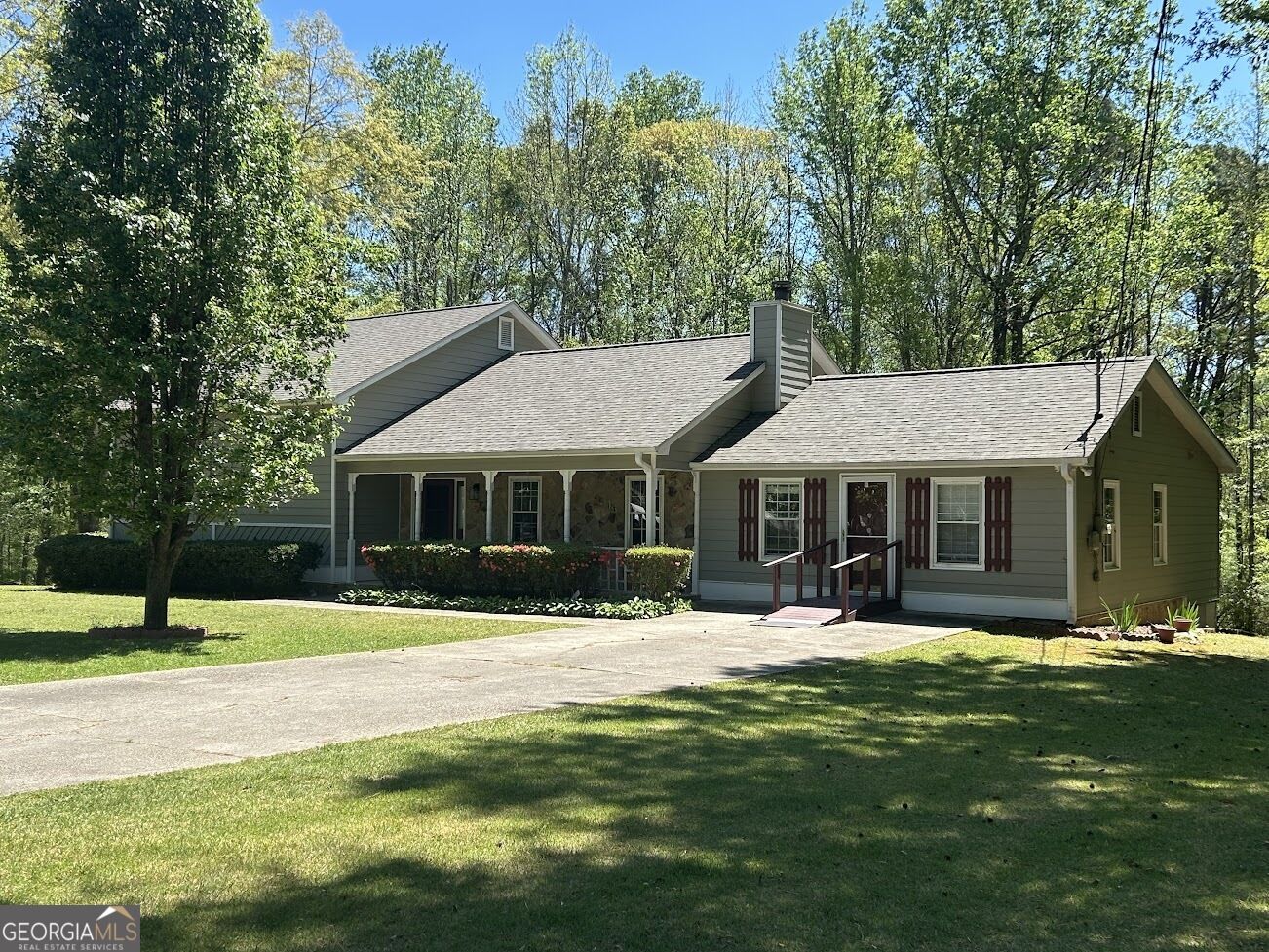 Property Photo:  84 Trellis Court  GA 30116 