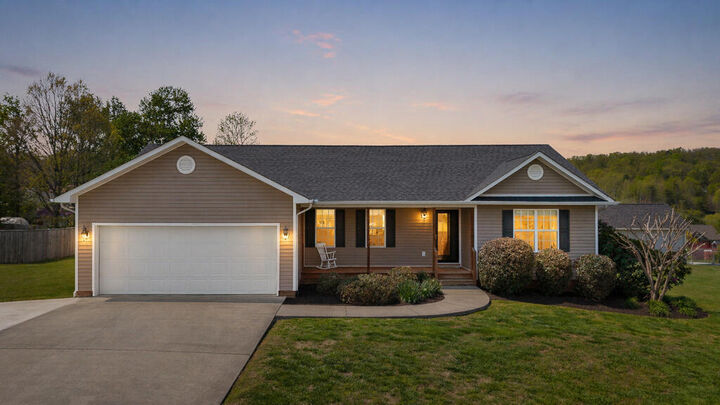 Property Photo:  205 Crystal Terrace SE  TN 37323 