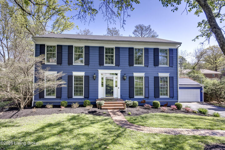Property Photo:  1907 Daleview Ln  KY 40207 
