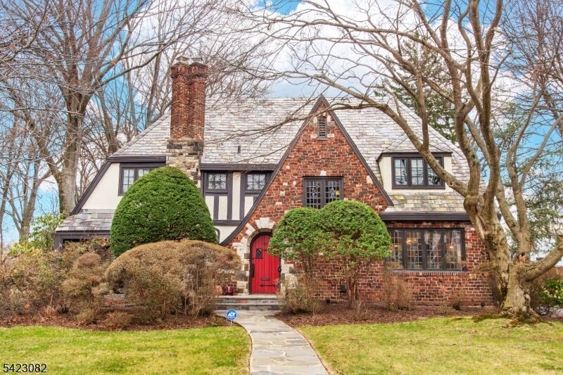 Property Photo:  917 Westminster Ave  NJ 07205 