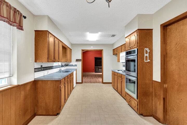 Property Photo: 126 Briarmeadow Drive TX 75604